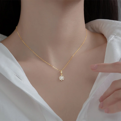 925 Sterling Silver Elegant Romantic Sunflower Zircon Clavicle Necklace