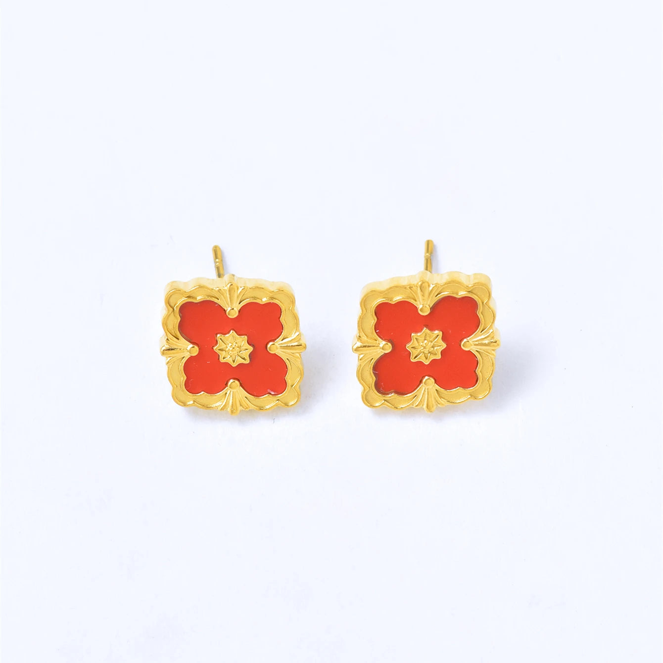 Vintage Elegant Stainless Steel 18K Gold Plated Clover Hypoallergenic Waterproof Necklace Bracelet Earrings Women'S Jewelry Set