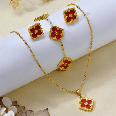 Vintage Elegant Stainless Steel 18K Gold Plated Clover Hypoallergenic Waterproof Necklace Bracelet Earrings Women'S Jewelry Set