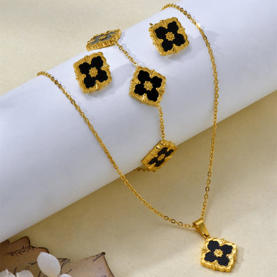 Vintage Elegant Stainless Steel 18K Gold Plated Clover Hypoallergenic Waterproof Necklace Bracelet Earrings Women'S Jewelry Set
